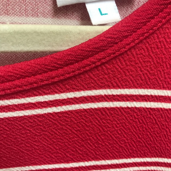 L Lularoe Amelia with pockets - Picture 3 of 3